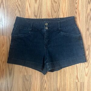 Dress Barn Women’s Signature Fit Shorts Size 14 Dark Wash Denim (Oceanside) N62